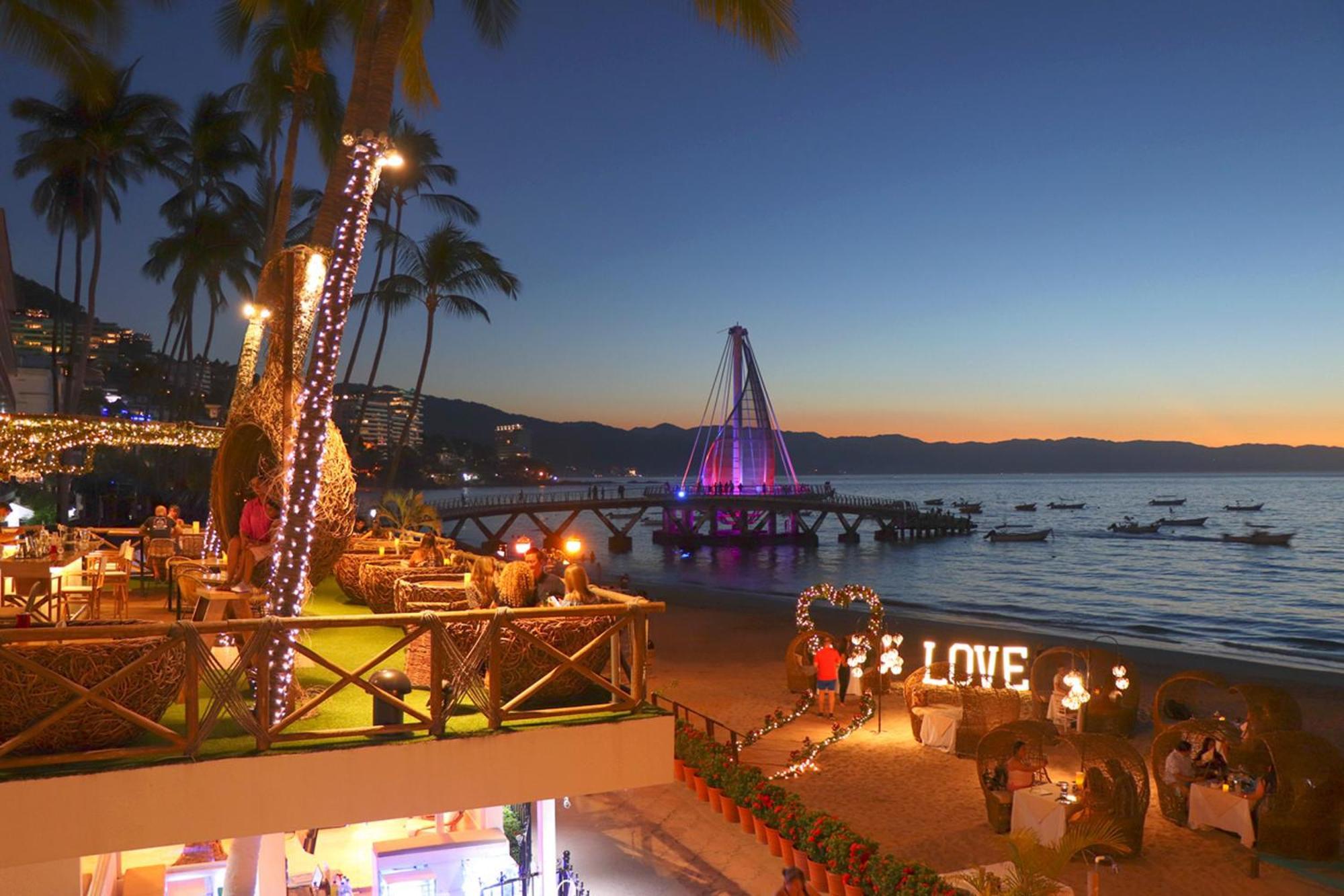 Playa Los Arcos Hotel Beach Resort & Spa Puerto Vallarta Buitenkant foto