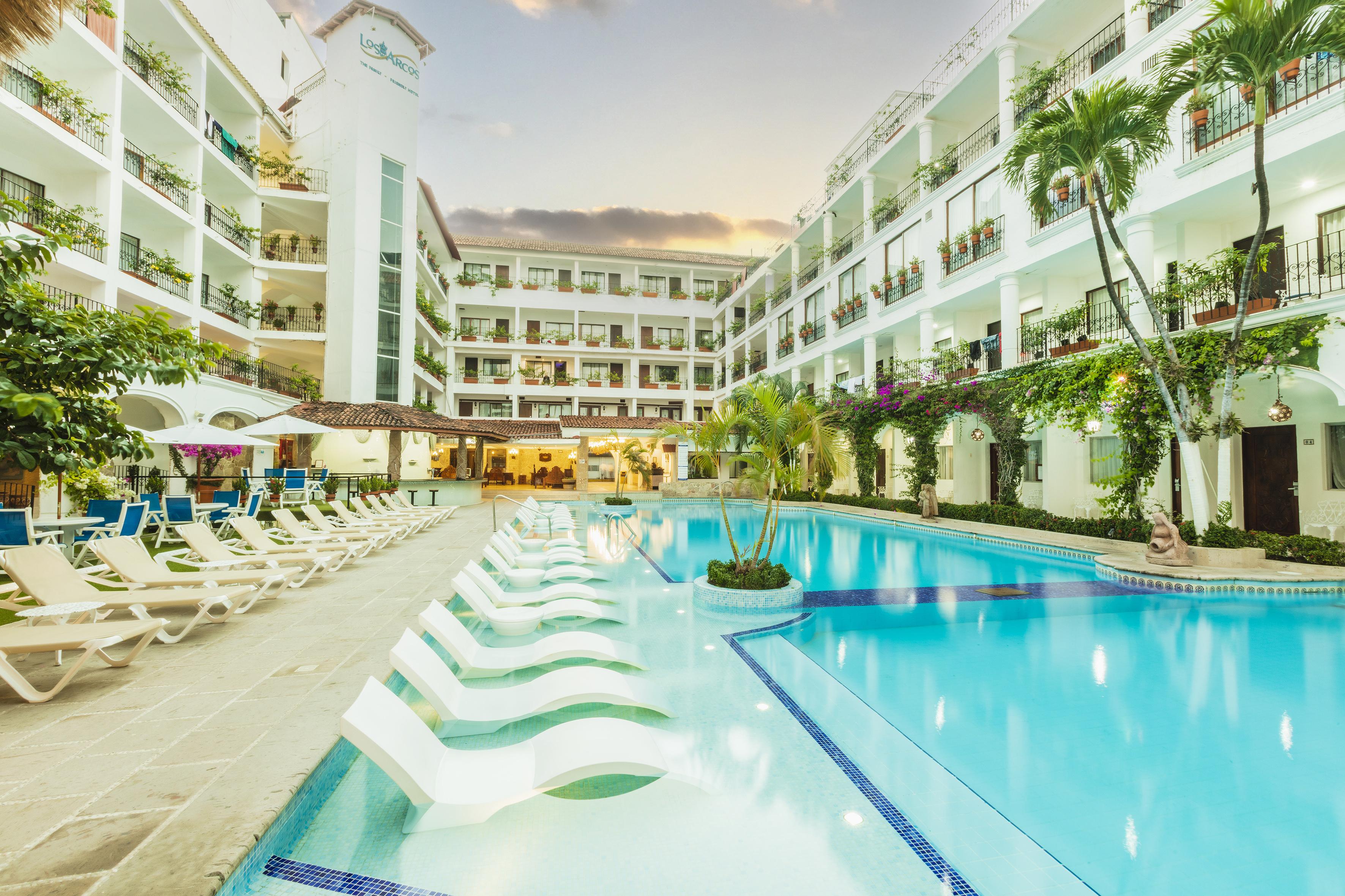 Playa Los Arcos Hotel Beach Resort & Spa Puerto Vallarta Buitenkant foto